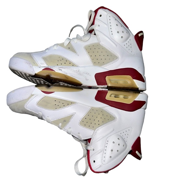 Retro JORDAN
Leather Colorblock Pattern Sneakers 1991 Size:11 - Picture 2 of 4